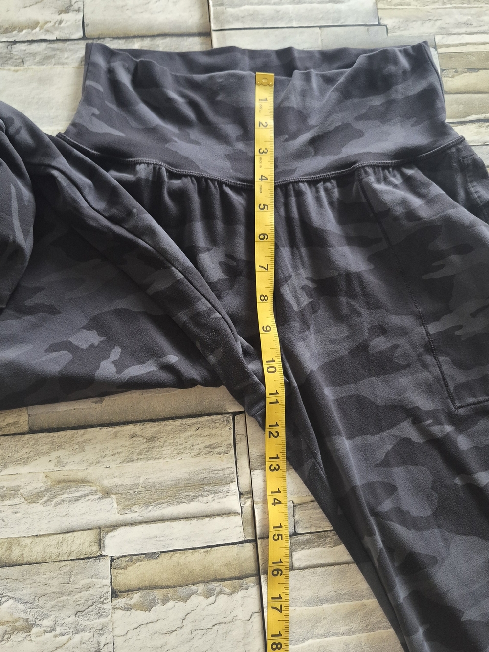 Athleta Salutation Joggers Women's Size S Gray Black Pockets Yoga Activewear - Picture 8 of 12